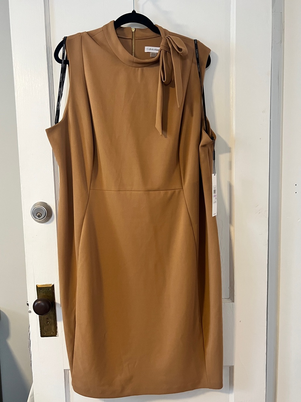 NWT Calvin Klein Sleeveless Bow Tie Neck Shift Sheath Dress Camel Size 22 / 2x